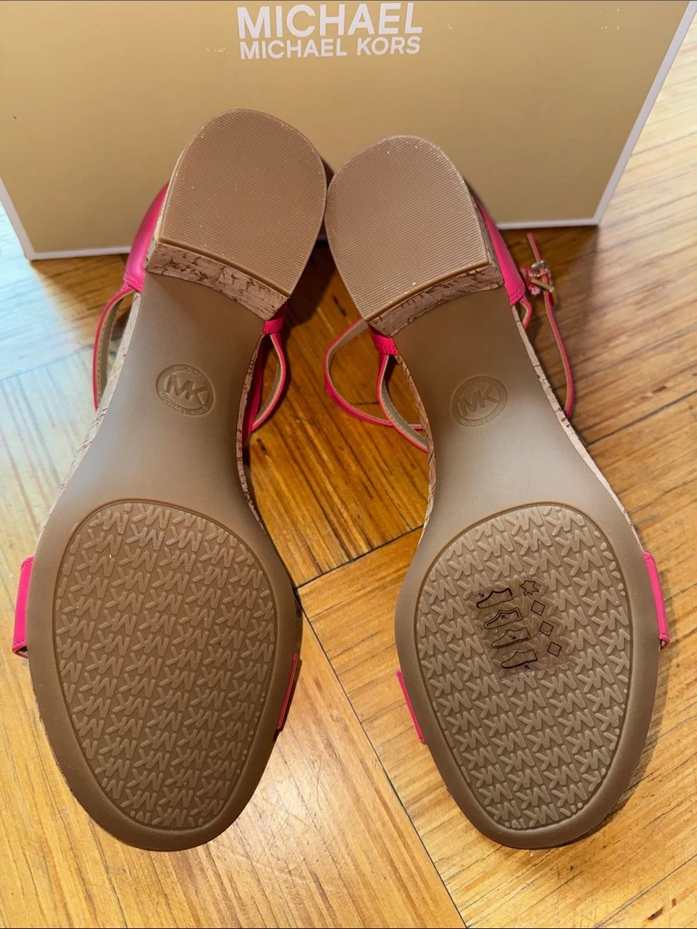 💜OFFERS💜 - Michael Kors Serena Flex Leather Heel Sandals